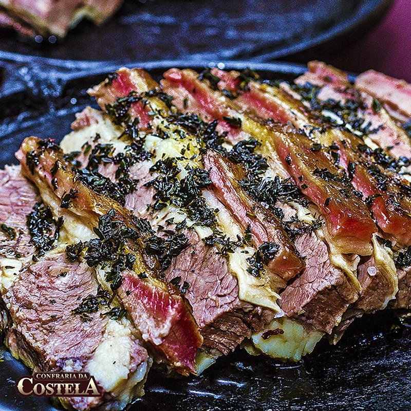COSTELA RECHEADA COM ERVAS FINAS!